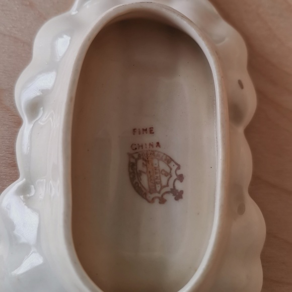 Vintage Fine China Porcelain Violin Dish and Jewelry box - Picture 7 of 8